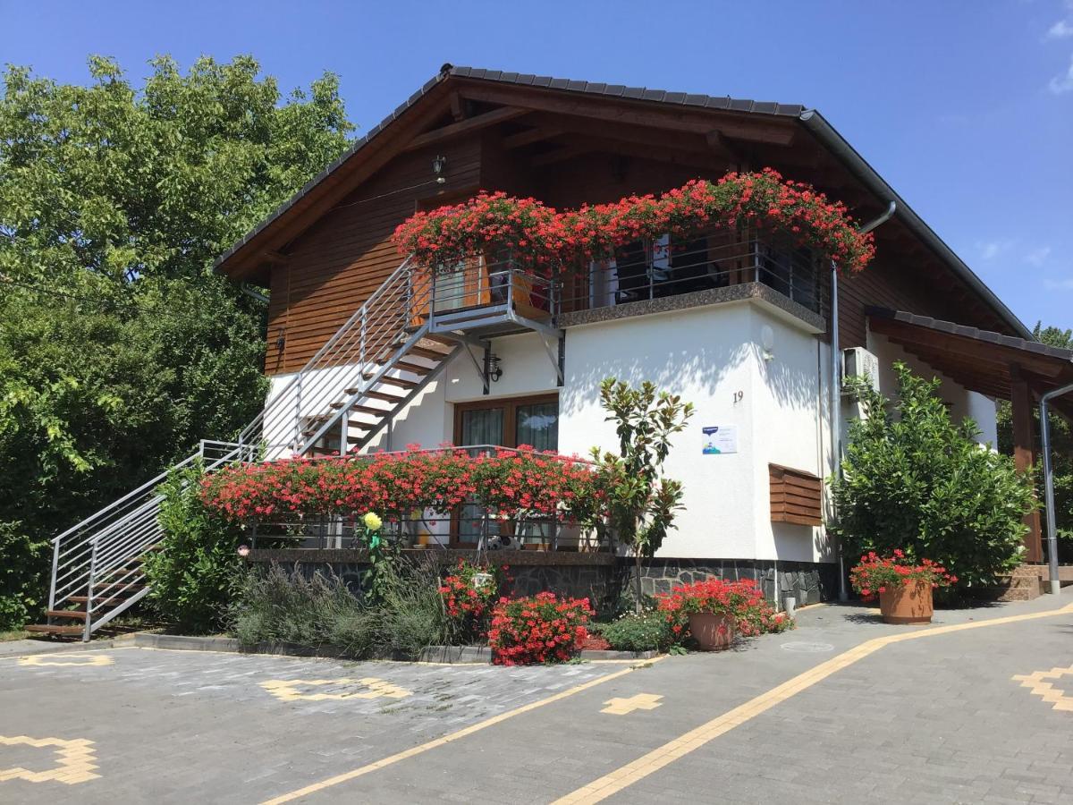 Dravecz Apartman Balatonlelle Εξωτερικό φωτογραφία