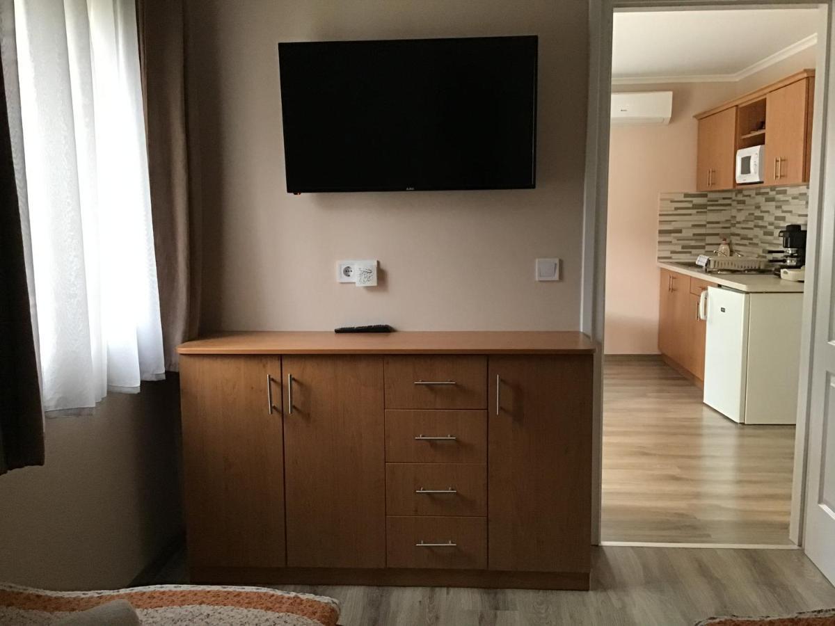 Dravecz Apartman Balatonlelle Εξωτερικό φωτογραφία