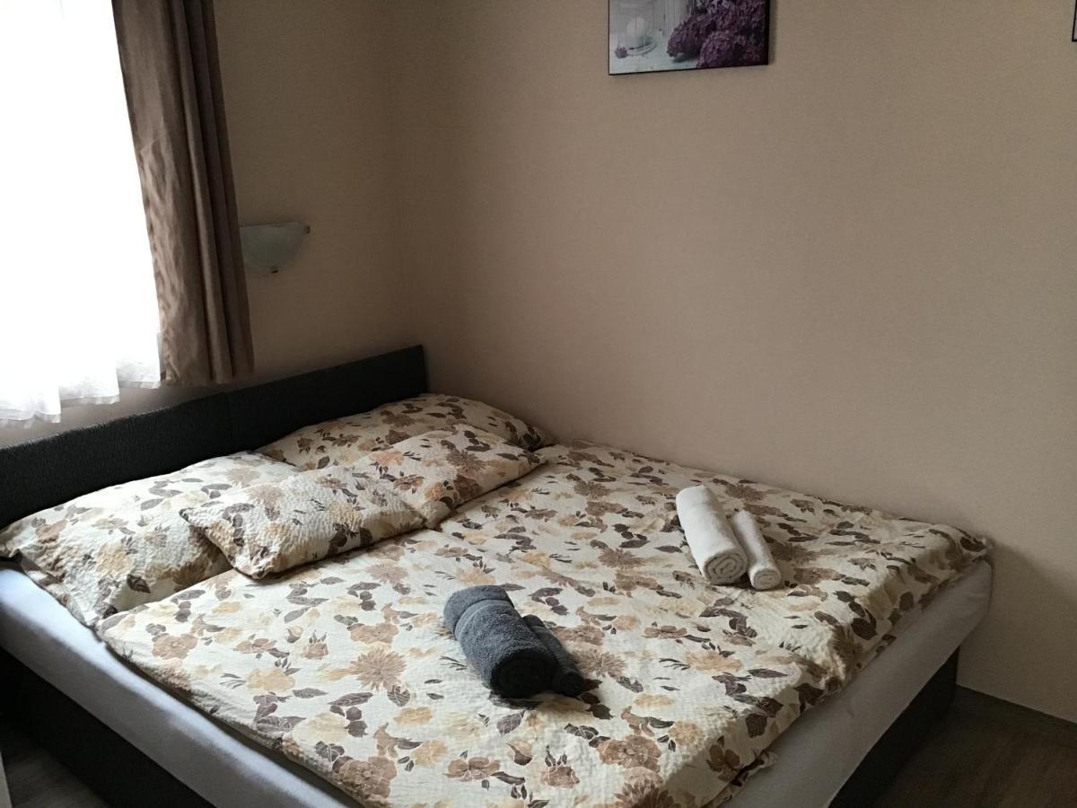 Dravecz Apartman Balatonlelle Εξωτερικό φωτογραφία