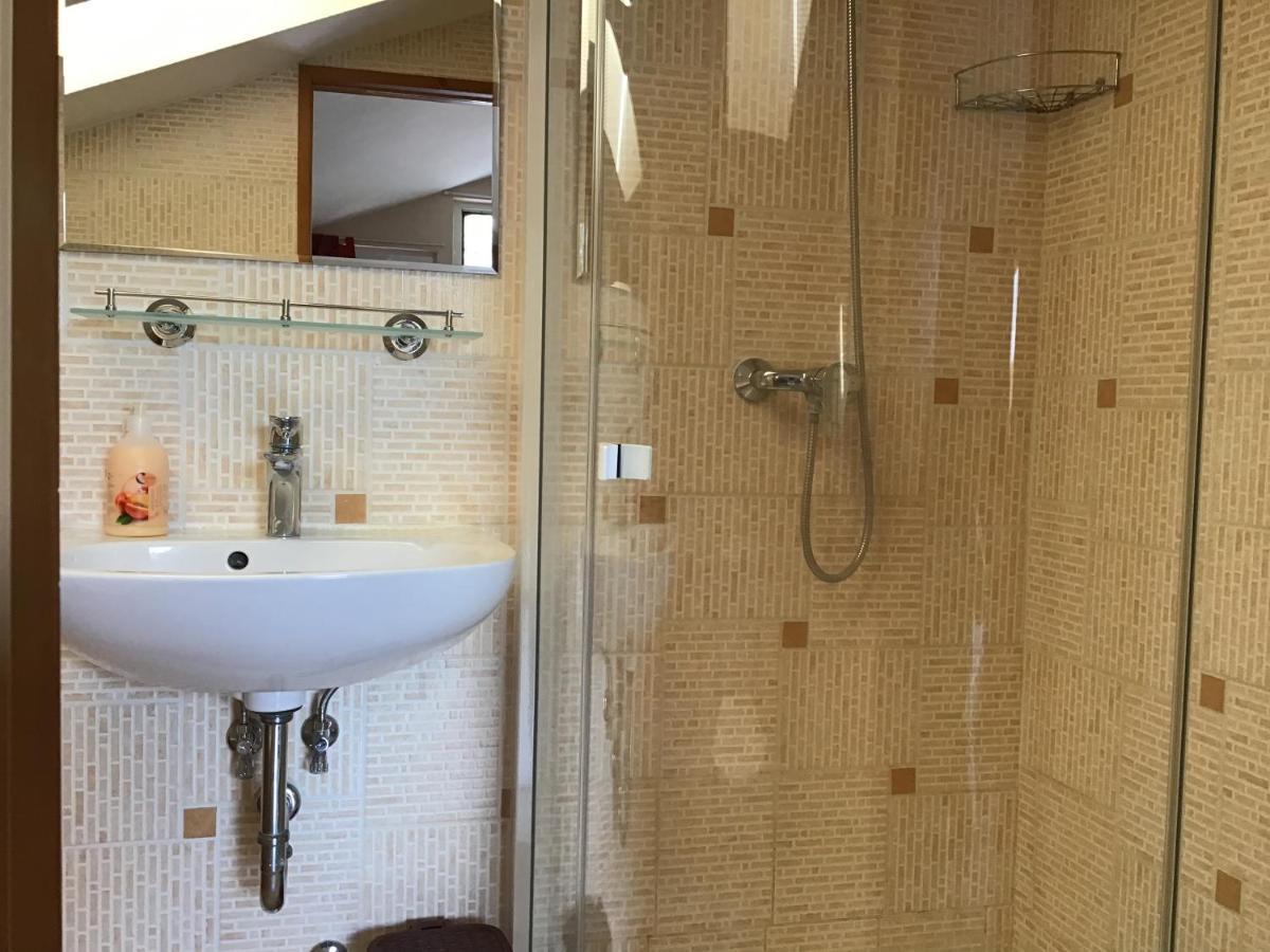 Dravecz Apartman Balatonlelle Εξωτερικό φωτογραφία