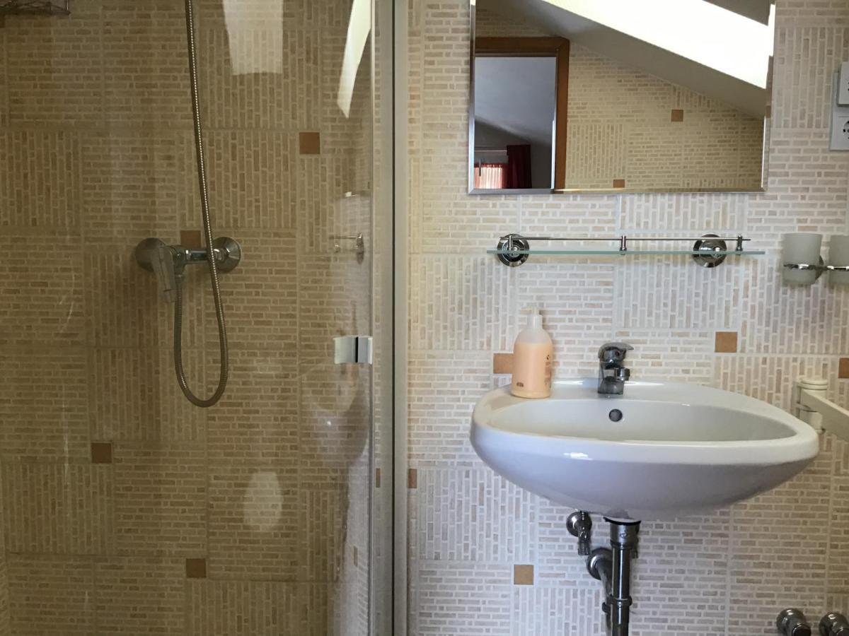 Dravecz Apartman Balatonlelle Εξωτερικό φωτογραφία